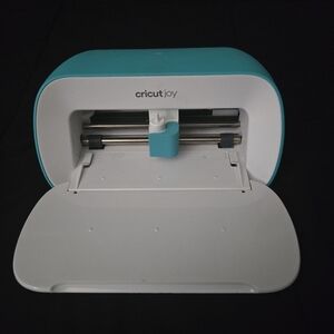 Cricut Joy Cutting Machine in Teal and White